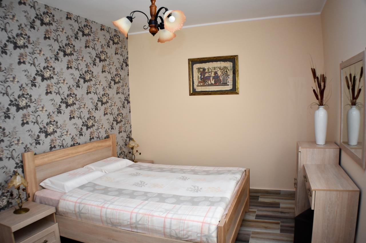 Apartments Krstos Place Котор Екстериор снимка